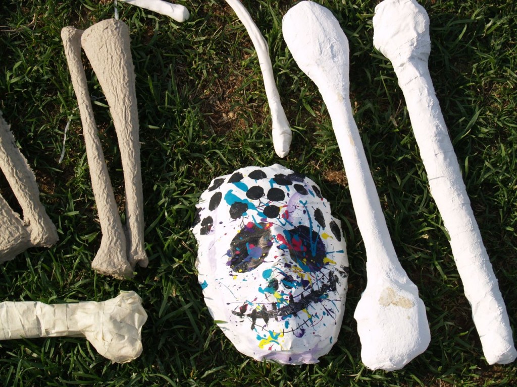 bones color paint skull