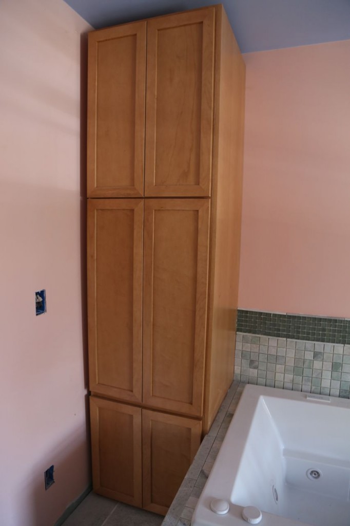 Wall cabinet