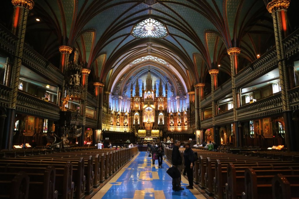 Basilique Notre-Dame de Montréal, looking towards alter
