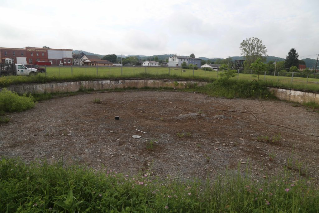 Former roundhouse turnstile pit