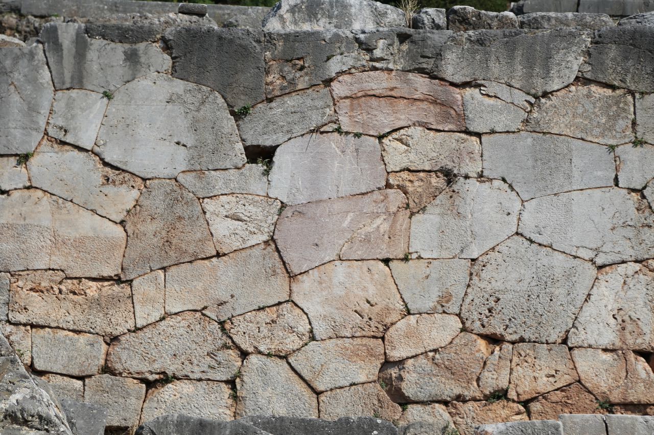 Polygonal-wall-Delphi.jpg